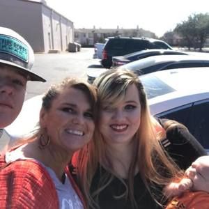 Meet your Posher, Lisa